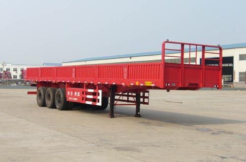 华宇达13米34.3吨半挂车(LHY9401)