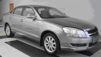 瑞麒牌SQR7200B12T7型轿车