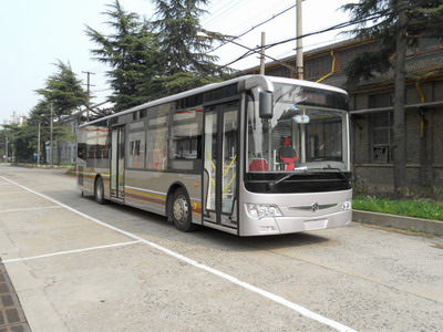 亚星12米20-46座混合动力城市客车(JS6126GHEV)