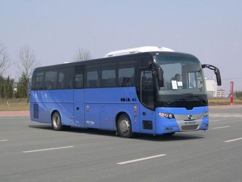 黄海10.4米24-47座客车(DD6109K30)