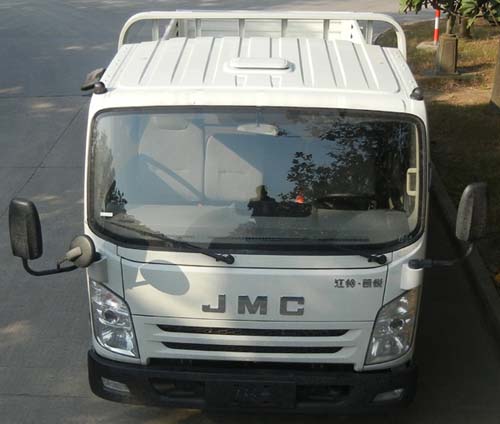 JX1093TPK24 江铃4.7米载货汽车图片