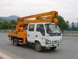 高空作业车
