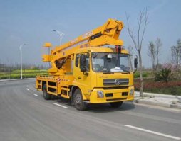 高空作业车
