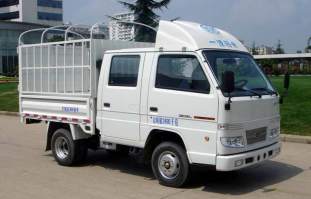 仓栅式运输车