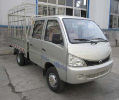 仓栅式运输车