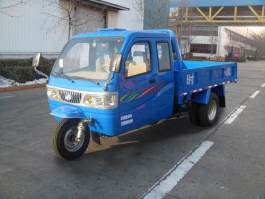 三轮汽车