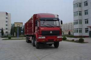 仓栅式运输车