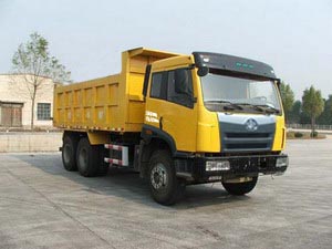 CA3252P2K2T1A 解放351马力后双桥,后八轮柴油6.4米国三6×4平头柴油自卸汽车图片