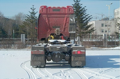 CA4250P66K24T1A1E 解放平头柴油半挂牵引汽车图片