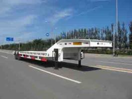 低平板半挂车