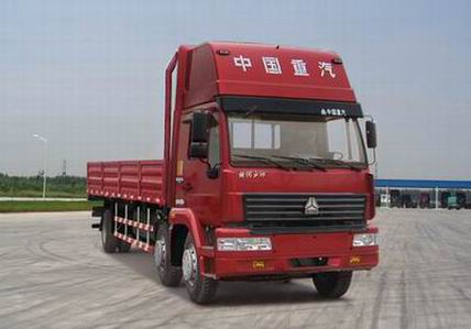 ZZ1204G60C5C1 黄河190马力前四后四(小三轴)柴油9.6米国三载货汽车图片