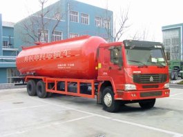 粉粒物料运输车