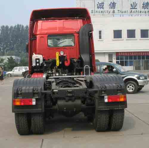 BJ4253SMFKB-S 欧曼半挂牵引汽车图片