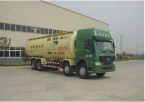 粉粒物料运输车