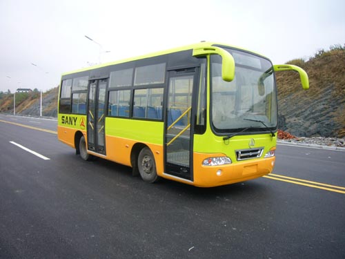 三一7.4米15-21座城市客车(HQC6740GSK)