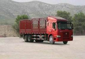 仓栅式运输车