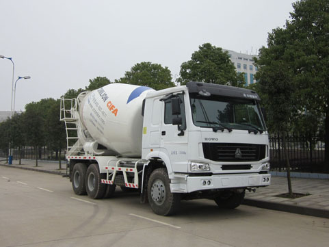中联牌ZLJ5250GJB2混凝土搅拌运输车图片