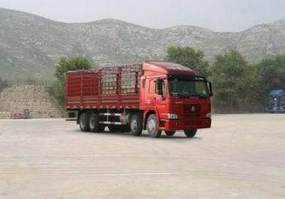 仓栅式运输车