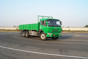 解放 261马力 6×4平头柴油载货汽车(CA1253P7K1L11T1E)