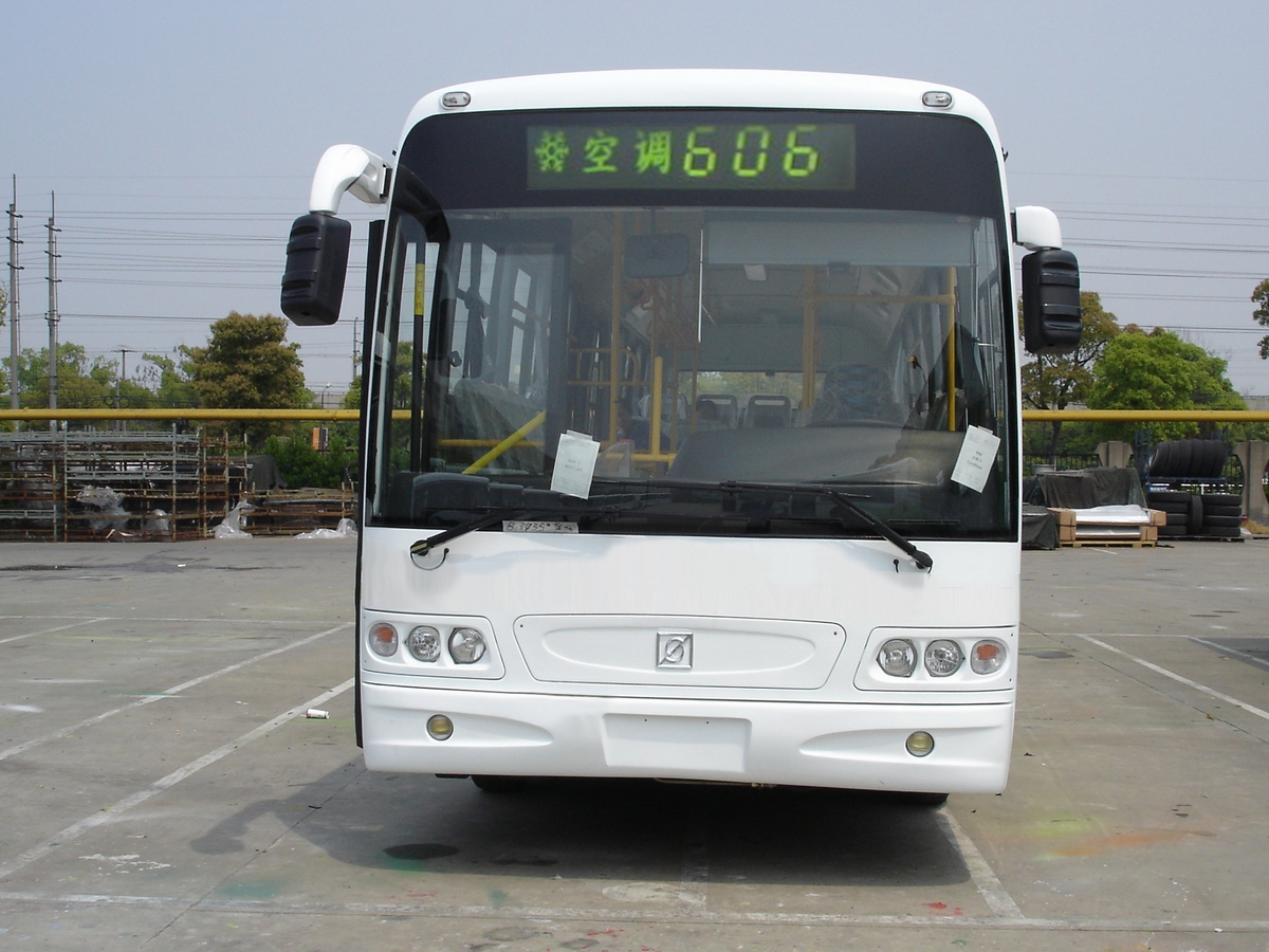 申沃SWB6105-3城市客车公告图片