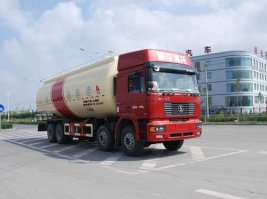 粉粒物料运输车