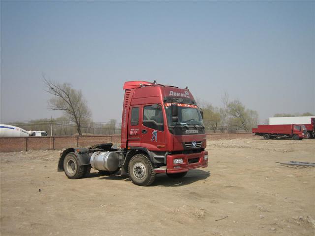 BJ4188SLFJA 欧曼半挂牵引汽车图片