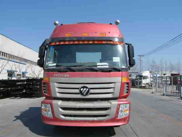 BJ4183SLFKA-6 欧曼半挂牵引车图片