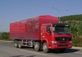仓栅式运输车