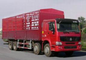 仓栅式运输车