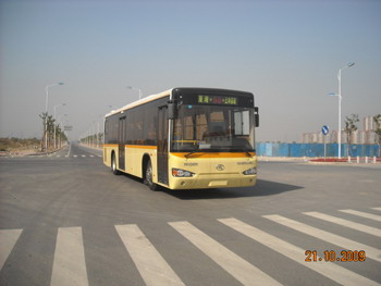金龙10.5米24-39座城市客车(KLQ6109GE4)
