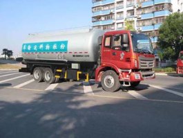 粉粒物料运输车