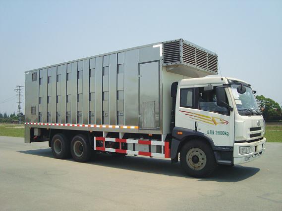 XBQ5250XCQZ47型畜禽运输车图片
