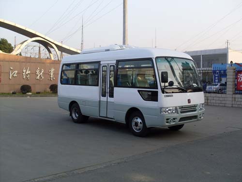 江铃6米10-19座城市客车(JX6601VDF)
