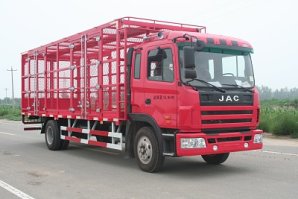 驼马牌JLC5162CCQ畜禽运输车