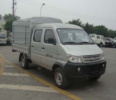 仓栅式运输车
