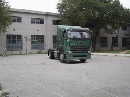 豪泺ZZ4187N3517P1B牵引汽车公告图片