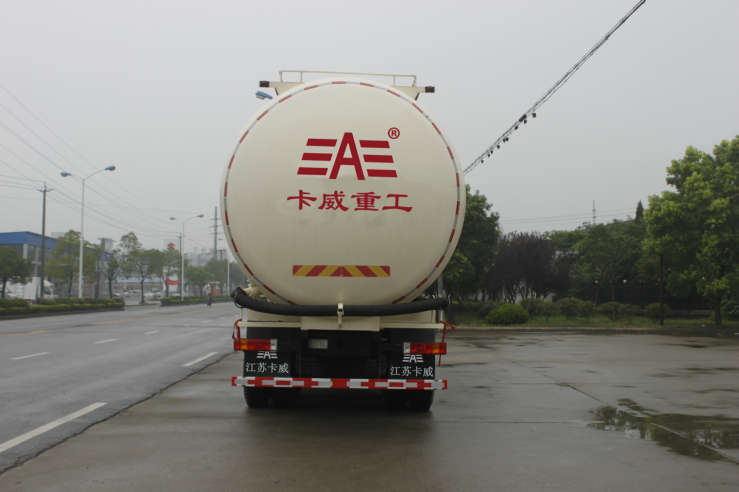 卡威牌KWZ5315GFL30低密度粉粒物料运输车公告图片