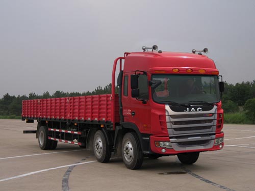 HFC1246K1R1ZDT 江淮211马力前四后四(小三轴)柴油8.5米国三载货汽车图片