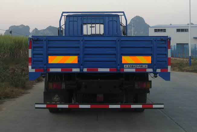 LZ1121RAPA 乘龙160马力单桥柴油6.8米国四载货汽车图片