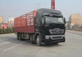 仓栅式运输车