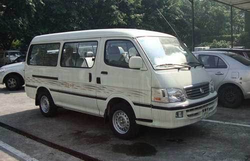 金旅5米5-9座小型客车(XML6502J68)