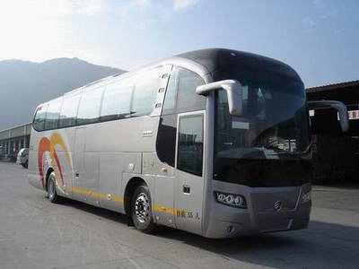 金旅12米24-55座客车(XML6125J33)