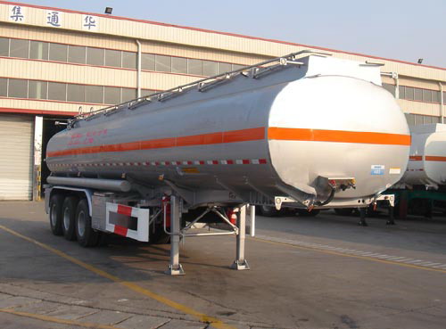 通华12.1米29.5吨化工液体运输半挂车(THT9401GHY)