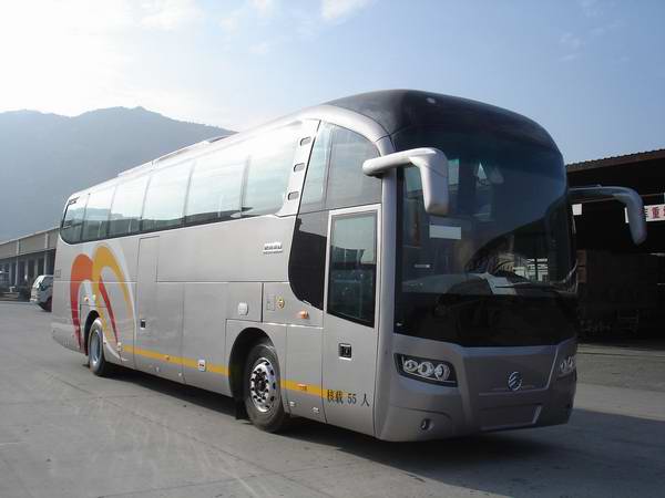 金旅12米24-55座客车(XML6125J63)