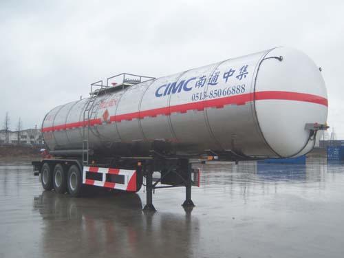 中集12.5米28.5吨化工液体运输半挂车(NTV9400GHYR)