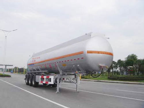 中集13米31.4吨易燃液体罐式运输半挂车(ZJV9403GRYTHB)