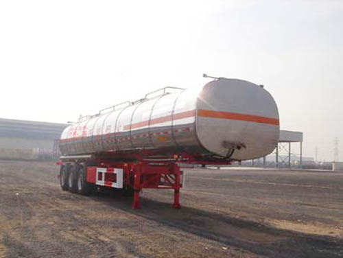 中集12.1米30吨易燃液体罐式运输半挂车(ZJV9402GRYTHG)