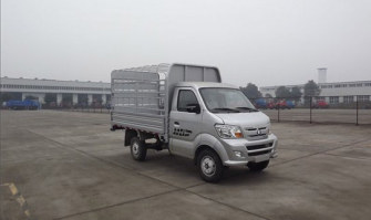 仓栅式运输车