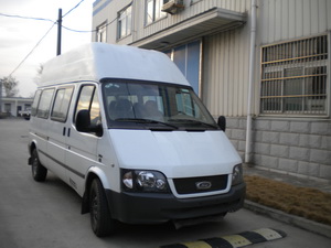 江铃全顺5.4米10座客车(JX6541TY-H3)