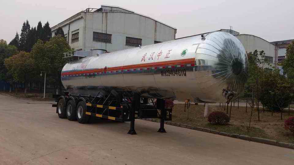 四六12.6米29吨液化气体运输半挂车(WHC9404GYQ)